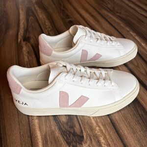 NWT Veja Campo Leather White Babe Sneakers